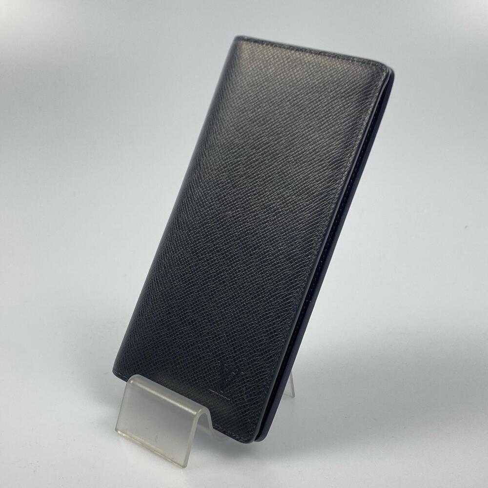 LOUIS VUITTON Portefeuille Brazza Long Wallet Bi fold